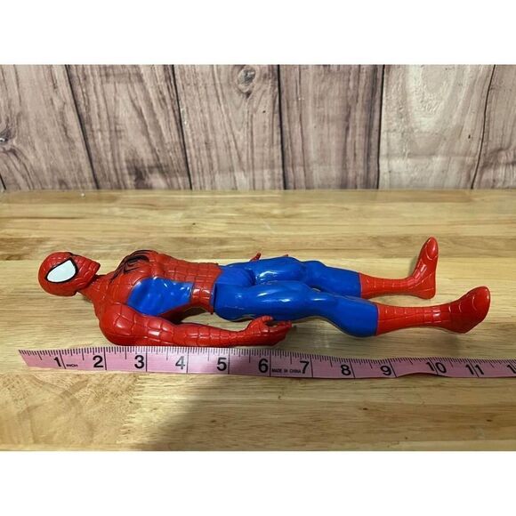 2013 Marvel Avengers Titan Hero Series 12" Spider-Man Action Figure - Picture 7 of 7